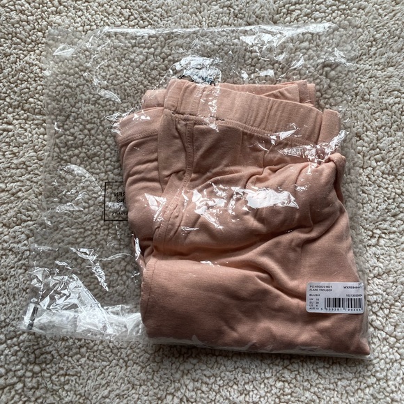 Missguided- Flared Pants, SIZE: US 6, UK 10. - Picture 3 of 6